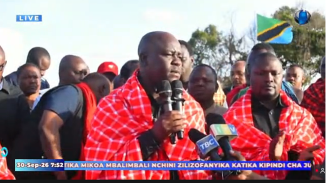 Waziri wa Maji Mhe. Jumaa H. Aweso (Mb) akagua mradi wa maji vijiji nane uliopo wilaya ya Ngorongoro Mkoani Arusha. Mradi huu unatekelezwa na AUWSA pamoja na RUWASA mkoa wa Arusha.